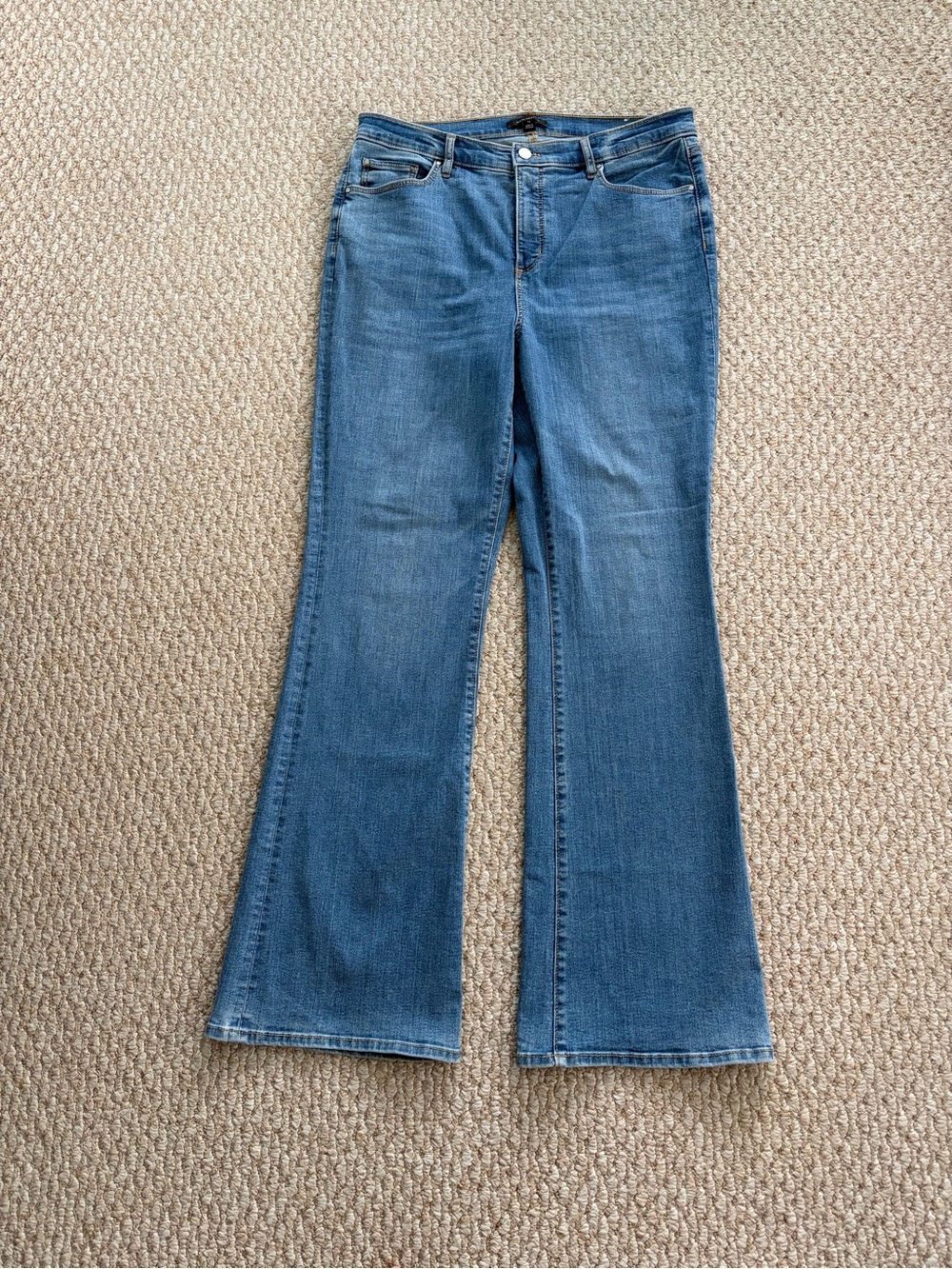 Ann Taylor Mid Rise Bootcut Jean - Picture 3 of 15